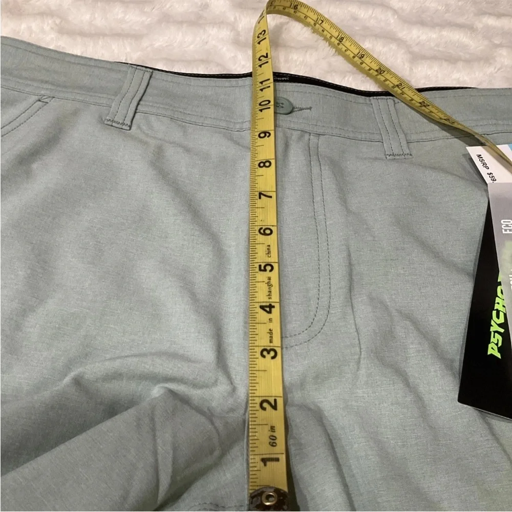 Psycho Tuna Men's Hybrid Fishing/Golf Shorts Iceberg Green Size 31‎